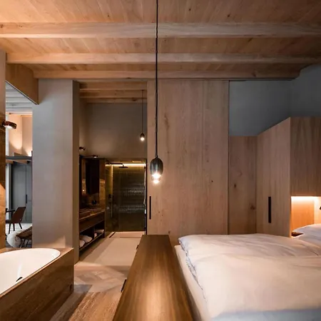 Luxury Ski-in Ski-out Home-lech With 5 Bedrooms Apartment