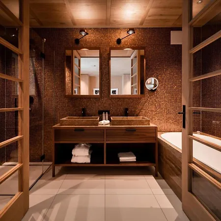 Apartment Luxury Ski-in Ski-out Home-lech With 5 Bedrooms *