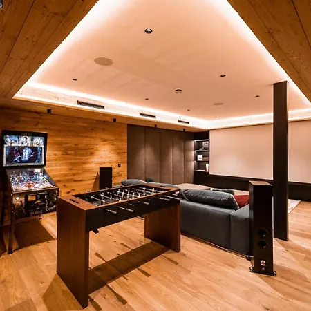 Luxury Ski-in Ski-out Home-lech With 5 Bedrooms Apartment