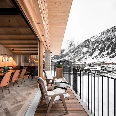 Apartment Luxury Ski-in Ski-out Home-lech With 5 Bedrooms Lech am Arlberg